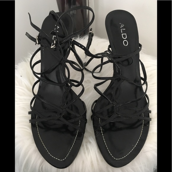 👩🏻 ALDO STRAPPY HEELS 👩🏻 - Picture 2 of 7